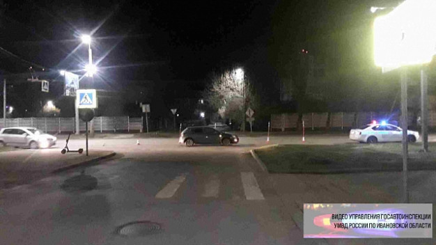 Движущаяся по «зебре» на электросамокате ивановка попала под колеса иномарки